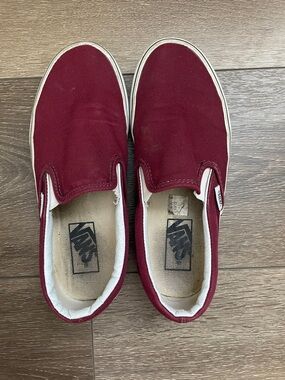 Vans Slip-On Canvas Loafers - Burgundy